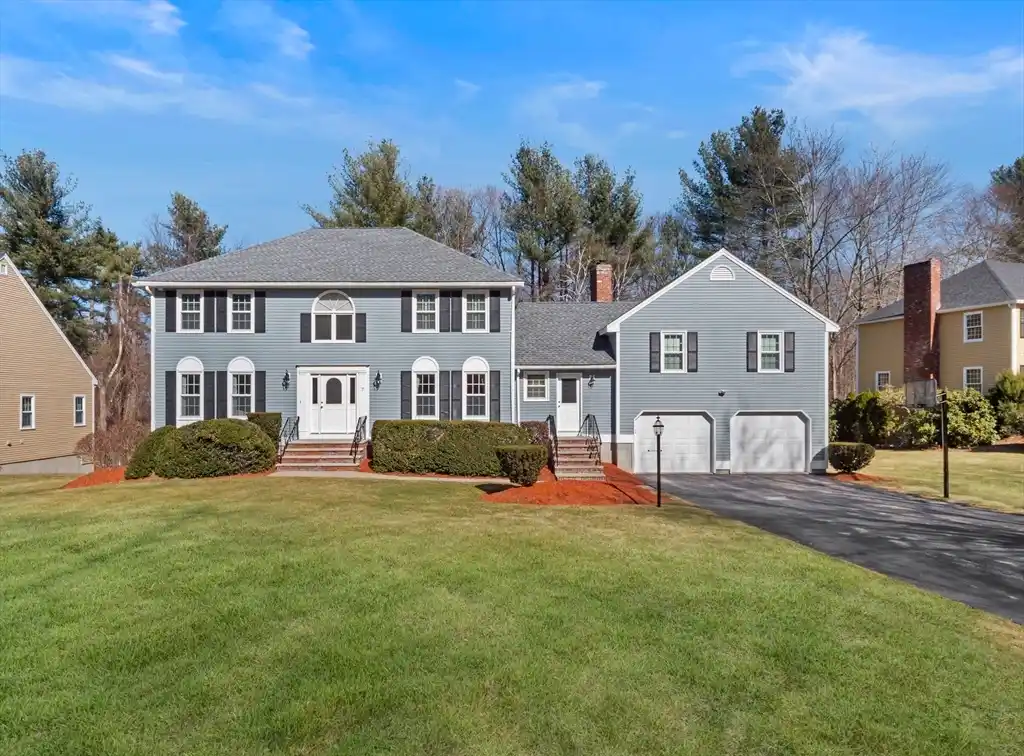 Fabulous Center Entrance Colonial