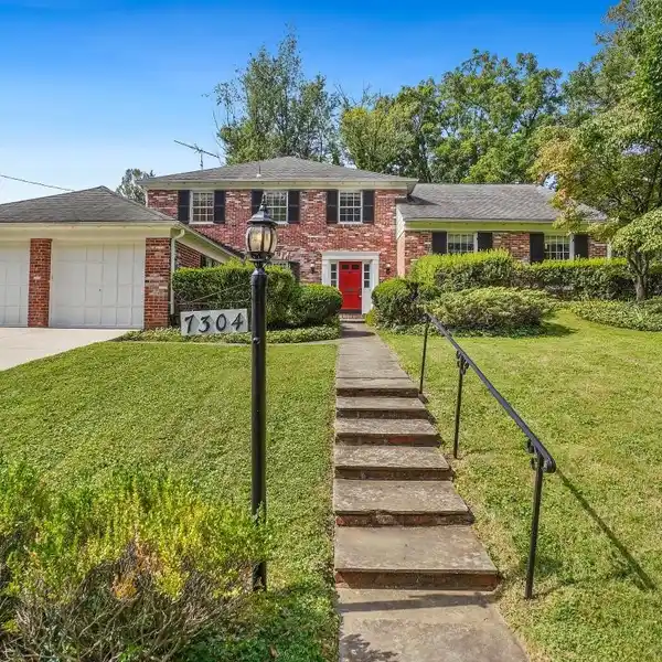 BEAUTIFULLY UPDATED SPLIT-LEVEL HOME