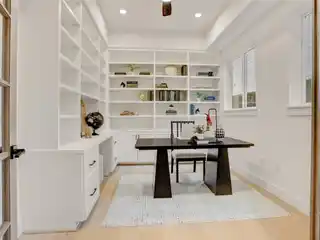 Modern Luxury in the Heart of Cottage Grove