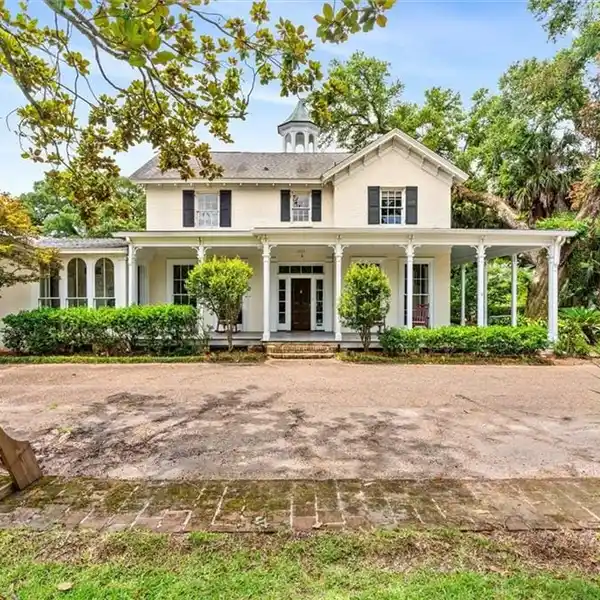YOUR DREAM HOME AWAITS IN HISTORIC ASHLAND PLACE