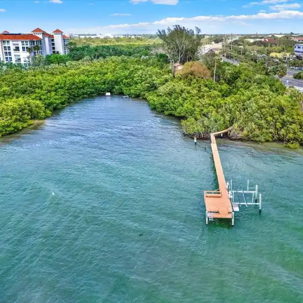 NATURE LOVER'S PARADISE