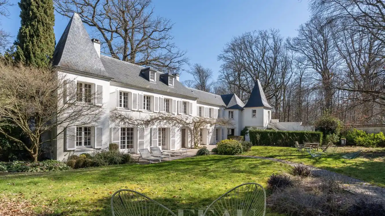 Magnificent Four Bedroom Residence
