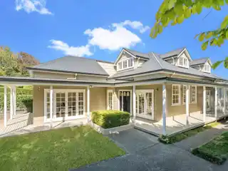 Fully Renovated Traditional Stunner
