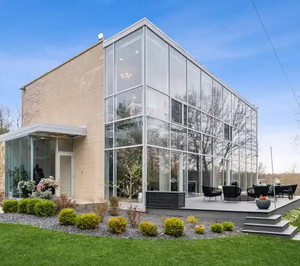 A TRIUMPH OF MODERN ARCHITECTURE