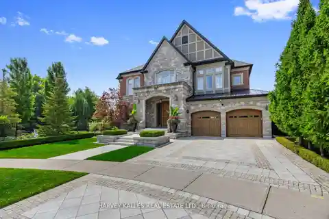 Incomparable Custom Estate