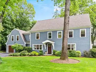 Phenomenal Nayatt Colonial