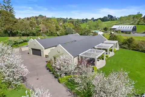 Refined Living with Timeless Beauty