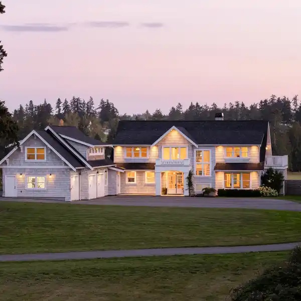 62-ACRE PROPERTY WITH EXPANSIVE NEWLY-BUILT RESIDENCE