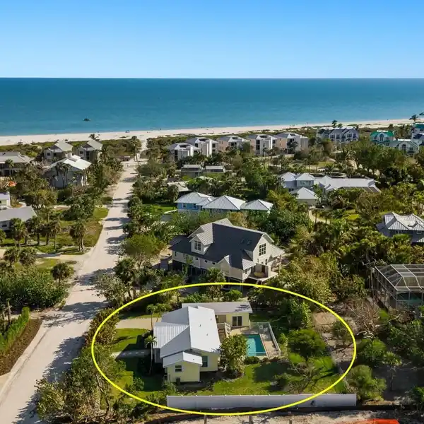 COMPLETELY REMODELED OLDE FLORIDA COTTAGE
