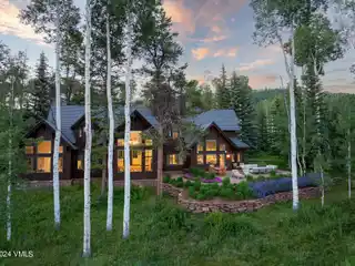 Beautifully Remodeled Home in Prestigious Mountain Star