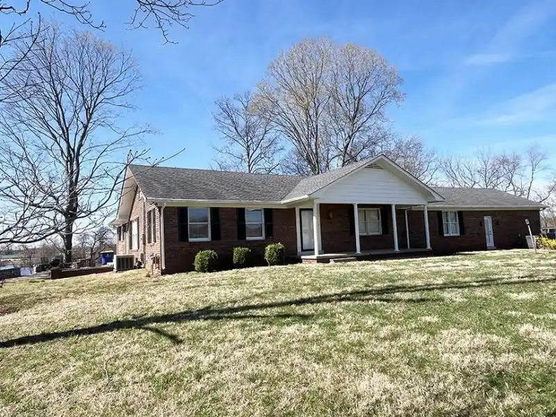 Exceptional Offering in the Heart of Bowling Green