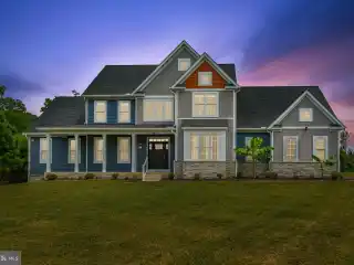 Bright and Sunny Custom Beauty