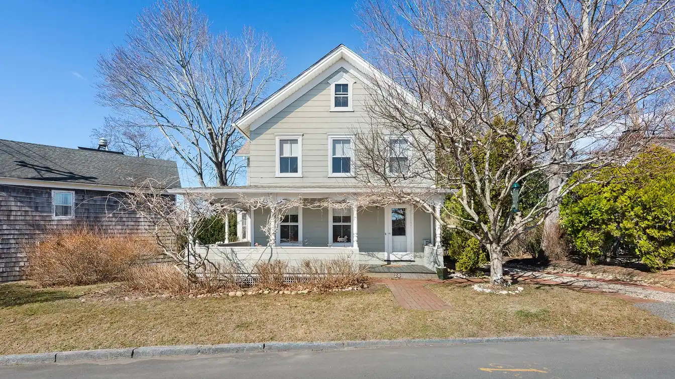 Charming Cottage for Rent in an Awesome Location