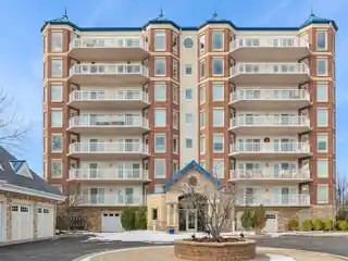 Luxury Beach Living at the Prestigious Lighthouse Point