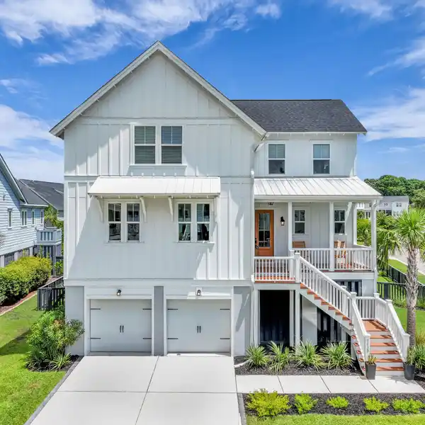 INCREDIBLE HOME IN STRATTON BY THE SOUND