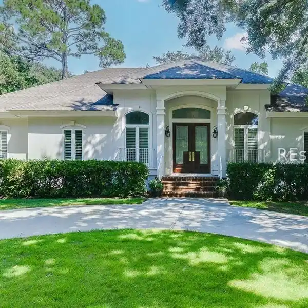 EXPERIENCE SEASIDE LIVING IN PORT ROYAL PLANTATION