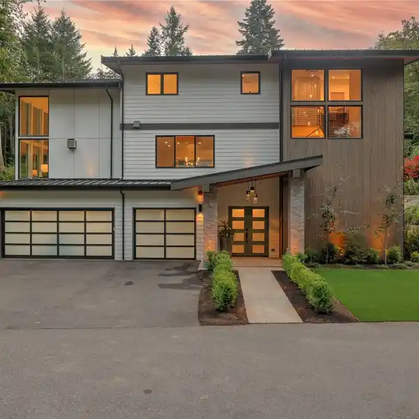 ELEVATED NORTHWEST LIVING