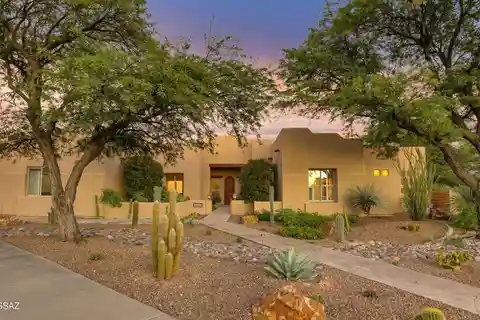 Elevated Foothills Gem with Spectacular Mountain Views