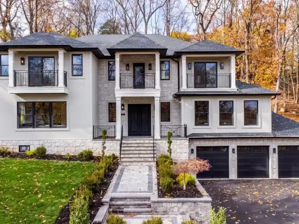 ELEVATED LIVING SHOWCASING UNMATCHED CRAFTSMANSHIP AND STYLE