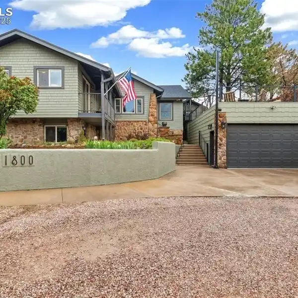 HISTORIC 1919 HOME