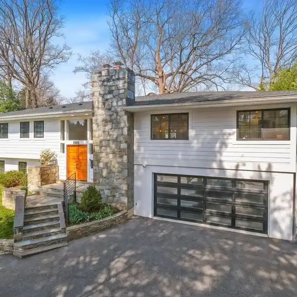 CONTEMPORARY ELEGANCE MEETS TIMELESS CHEVY CHASE CHARM