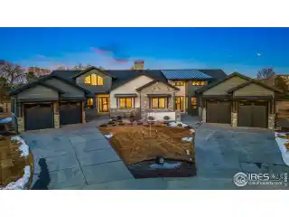 Spacious Residence in the Villas at Harmony Club