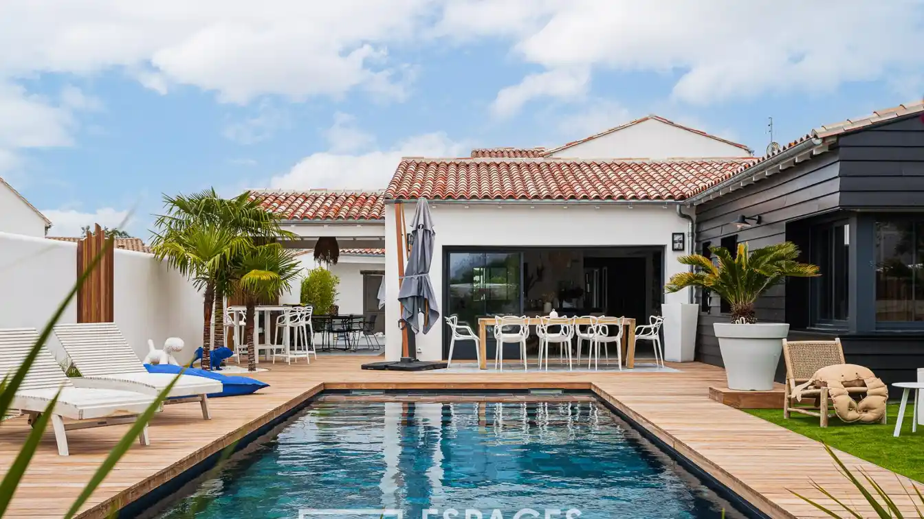 Recent Exceptional Villa