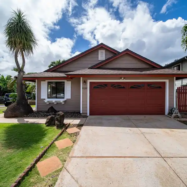 SINGLE-LEVEL KAPOLEI HOME OFFERING GREAT VALUE