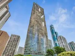 Top-Floor Penthouse in Aqua Tower