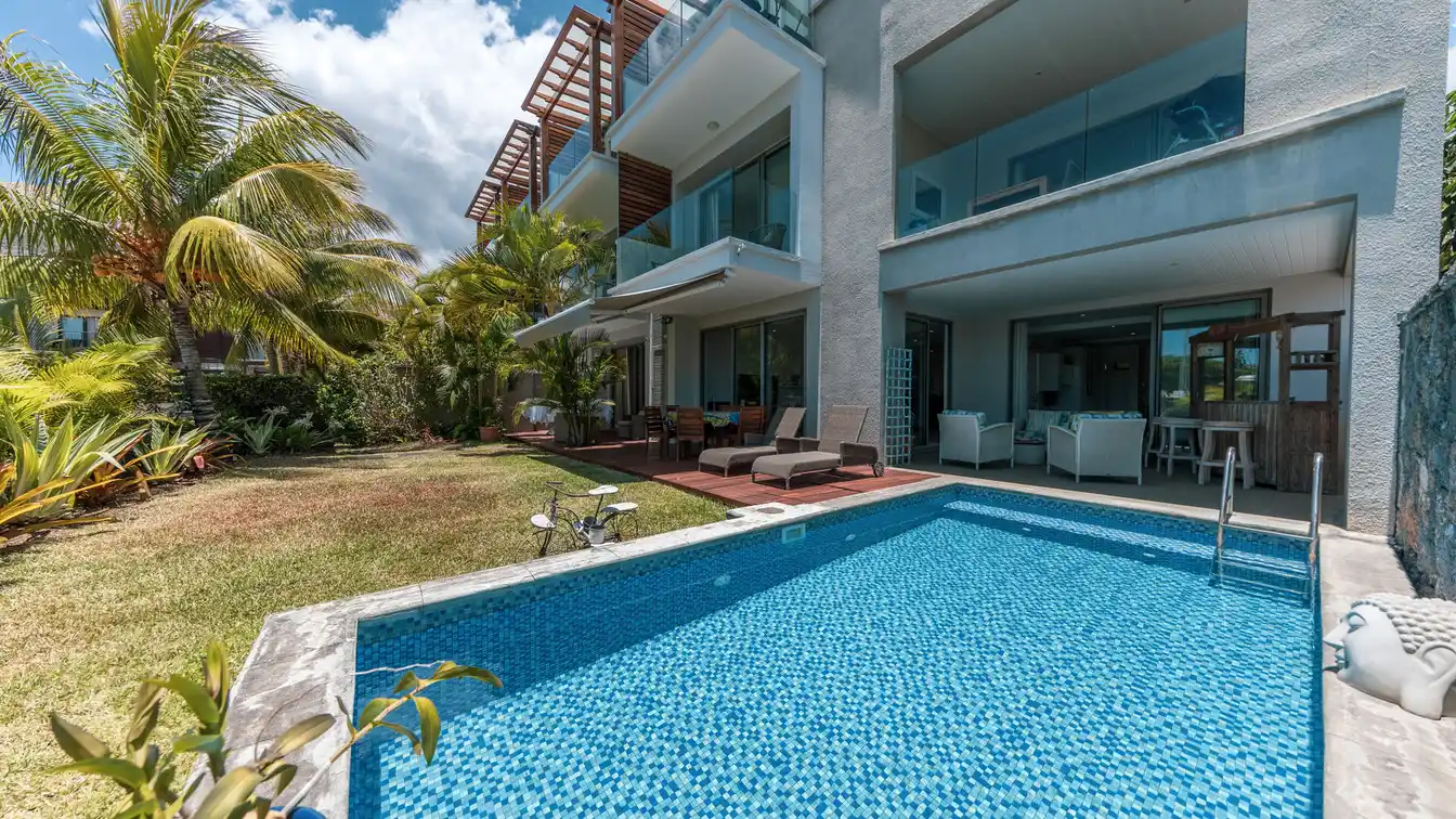 Three Bedroom Ground Floor Unit with Private Garden and Pool
