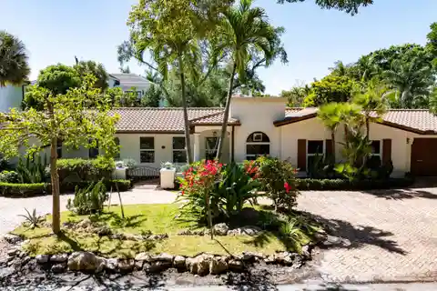 Prime Property in Old Floresta