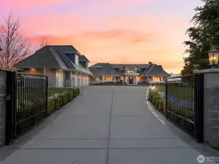 Ultimate Waterfront Luxury