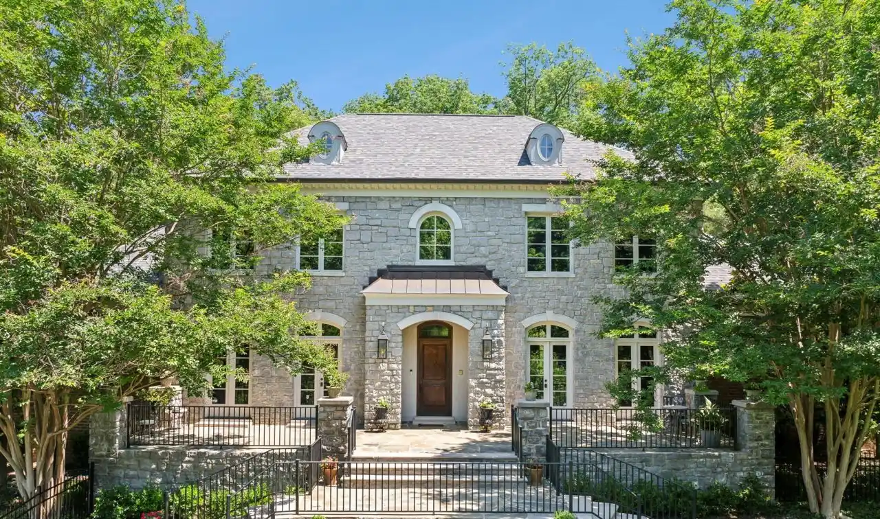 Elegant Estate in Forest Hills