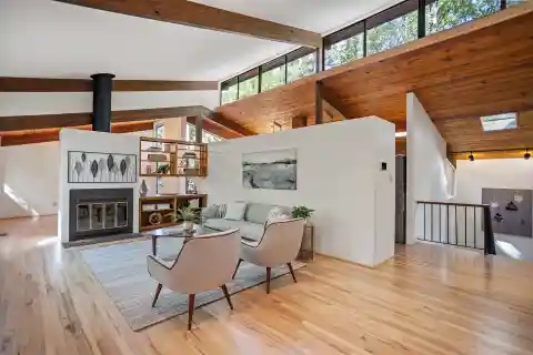 Architect-Designed Modernist Gem with Timeless Appeal