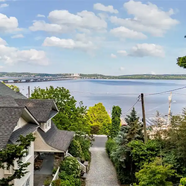 DUAL HOMES WITH STUNNING HUDSON RIVER VIEWS
