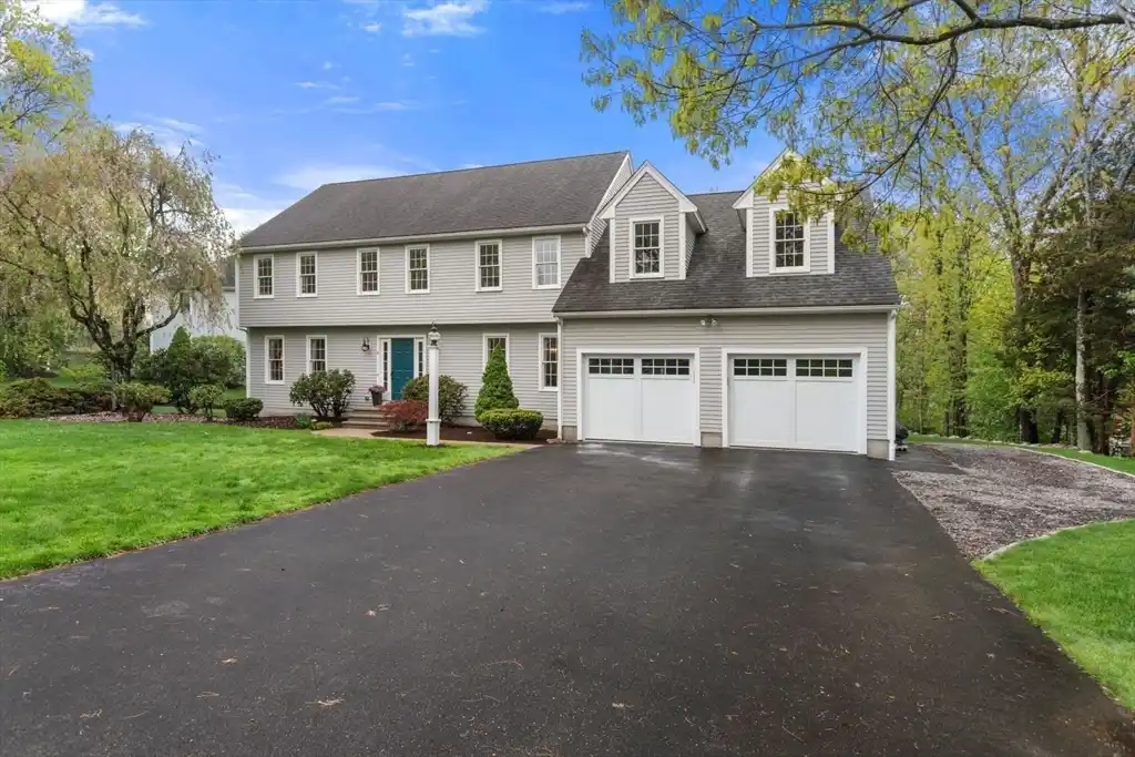 Exceptional Colonial in Algonquian Estates