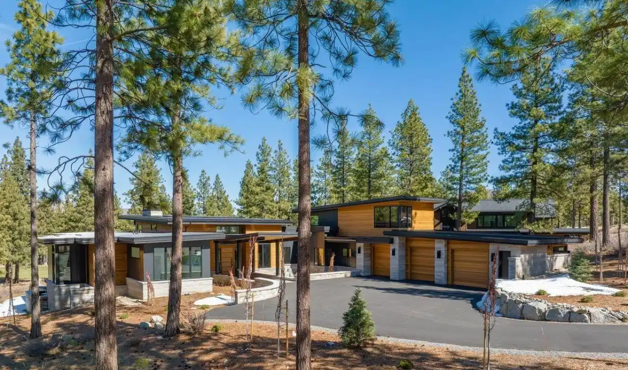Modern Luxury with Mountain Serenity