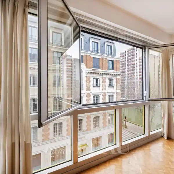 CHARMING CANAL SAINT-MARTIN APARTMENT
