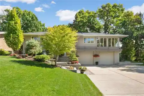 Gorgeous Raised Ranch