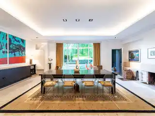 Exceptional Art Deco Property