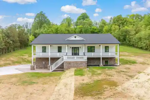 Immaculate New Home on 5.6 Acres