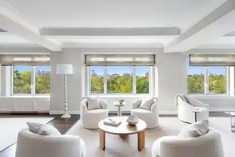 Townhouse Alternative on 5th with Park View