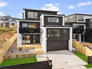 Sprawling Home with Six Private Ensuites