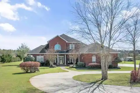 Robertsdale Luxury