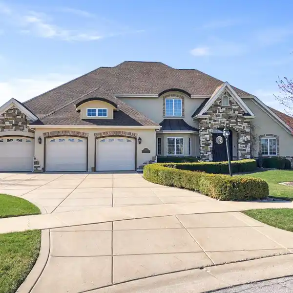 COMPLETELY REMODELED ESTATE ON A GOLF COURSE LOT