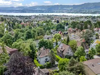 Refurbished Art Nouveau Villa with Elegant Garden on the Zurichberg
