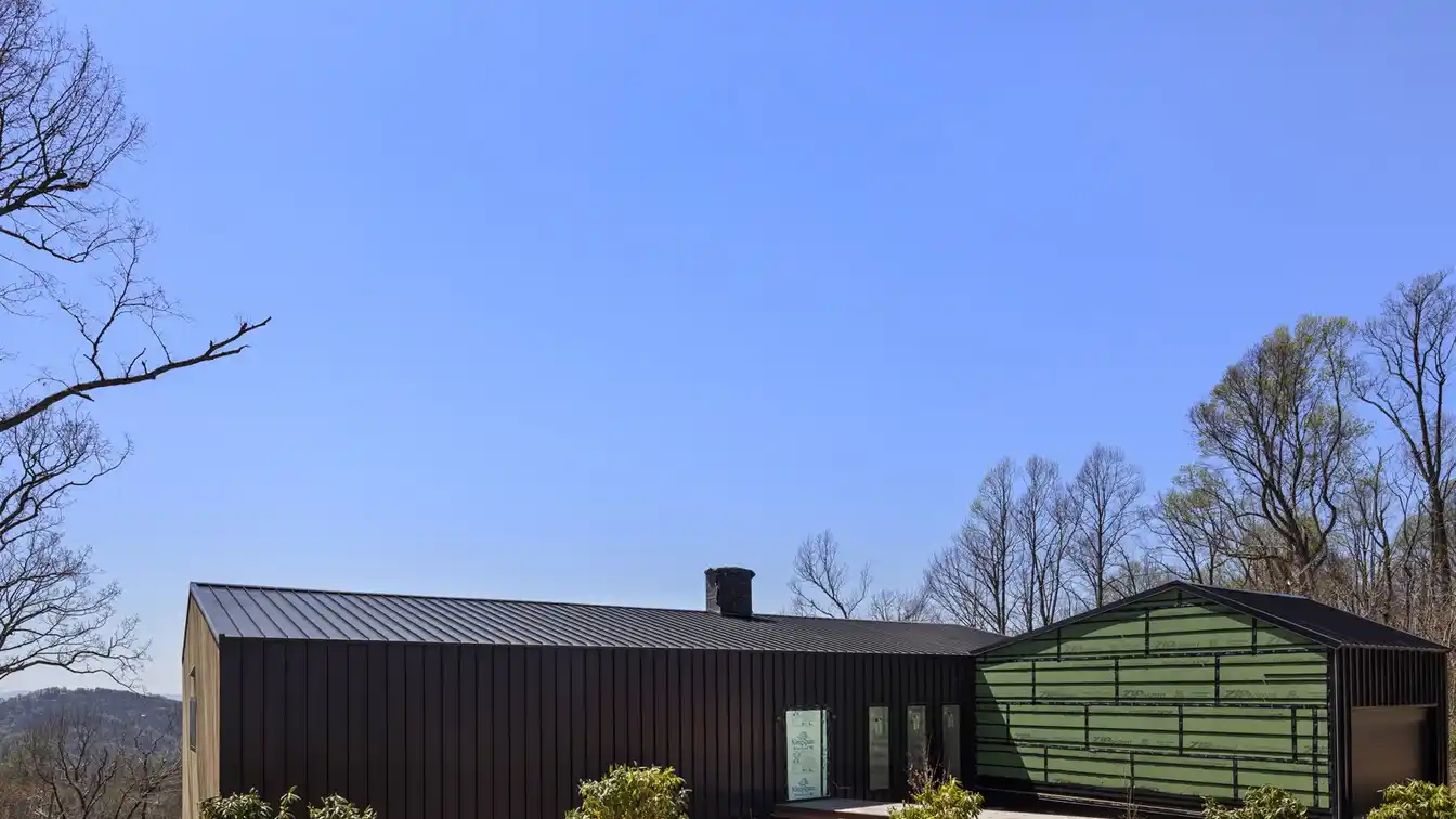 Luxury Living in Environmentally Conscious Elk View