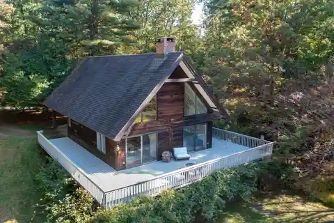 Serene Country Escape