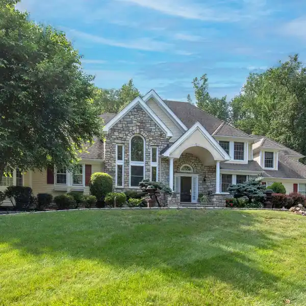 ELEGANT CUSTOM COLONIAL IN HARDING TOWNSHIP