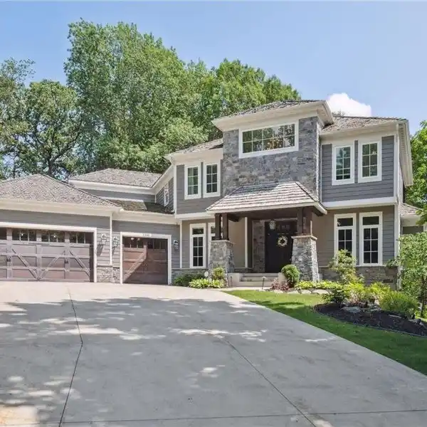 STUNNING HOME AT THE END OF A CUL-DE-SAC